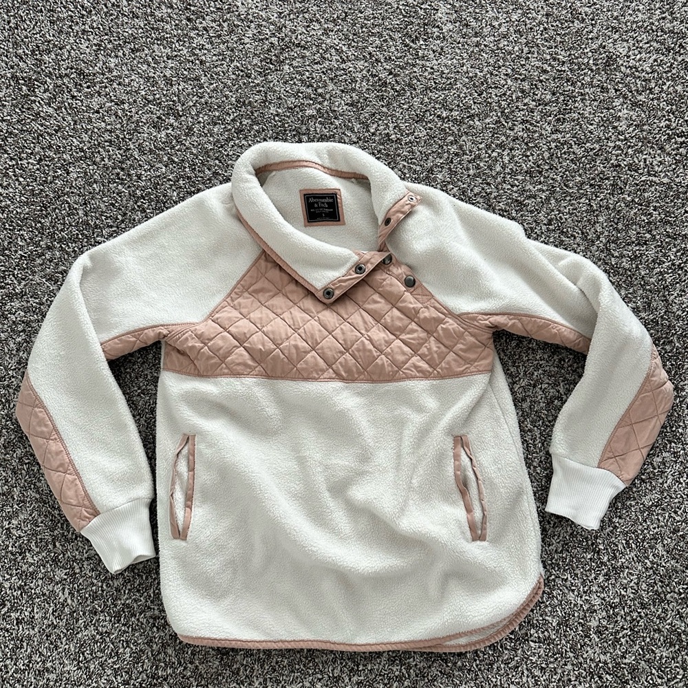 Abercrombie Quilted Fleece Jacket - Cream and Pink